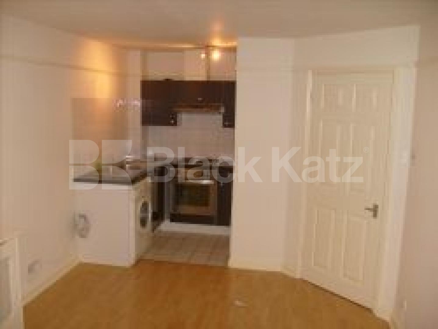 			1 Bedroom, 1 bath, 1 reception Flat			 Cleveland Grove, Whitechapel